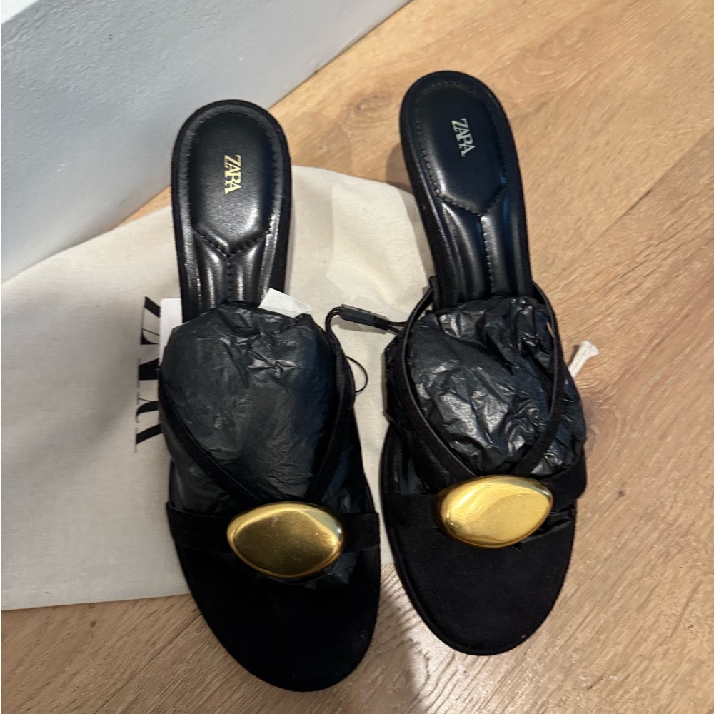 Zara Black and Gold Quilted Sandals with Open Toe